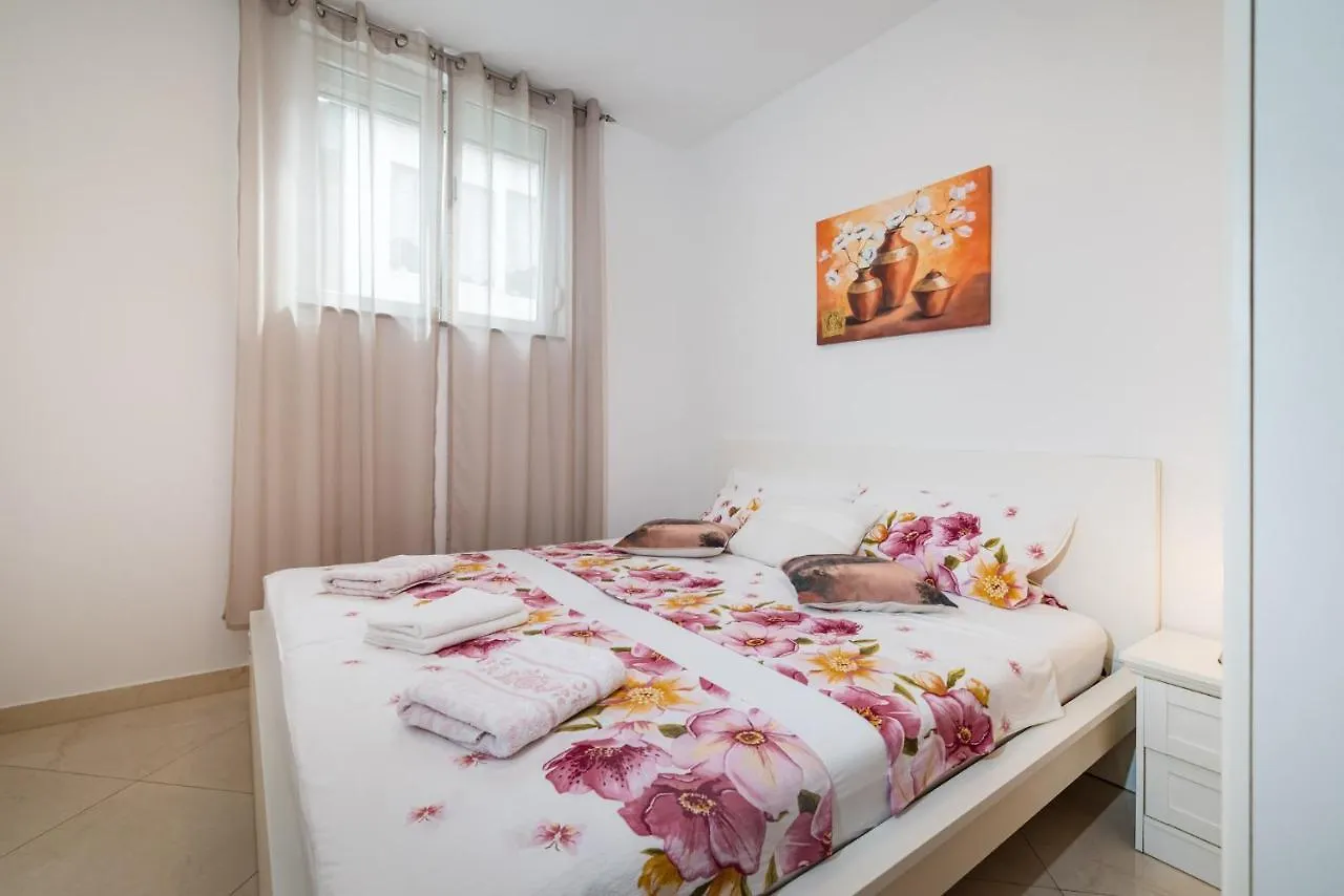 Apartments Silver Ζαντάρ