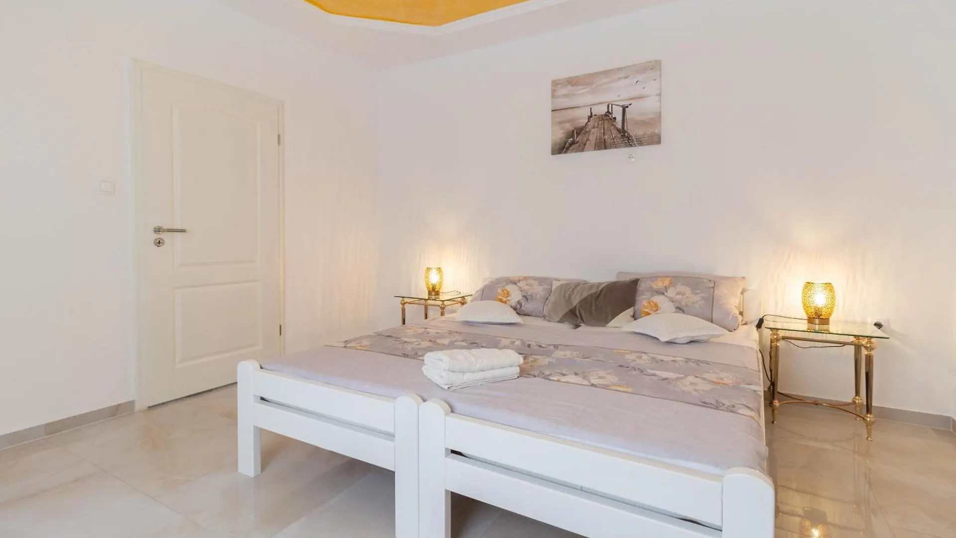Apartments Silver Ζαντάρ